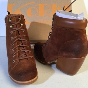 NIB KORKS BROWN SANDY Lace-Up Boots 8.5 M $140
